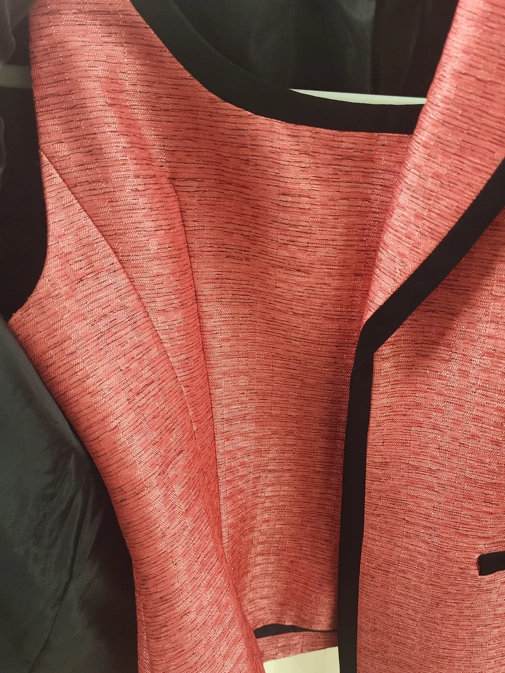 Kasper Women's Jacket with Black Trim - Picture 3 of 4